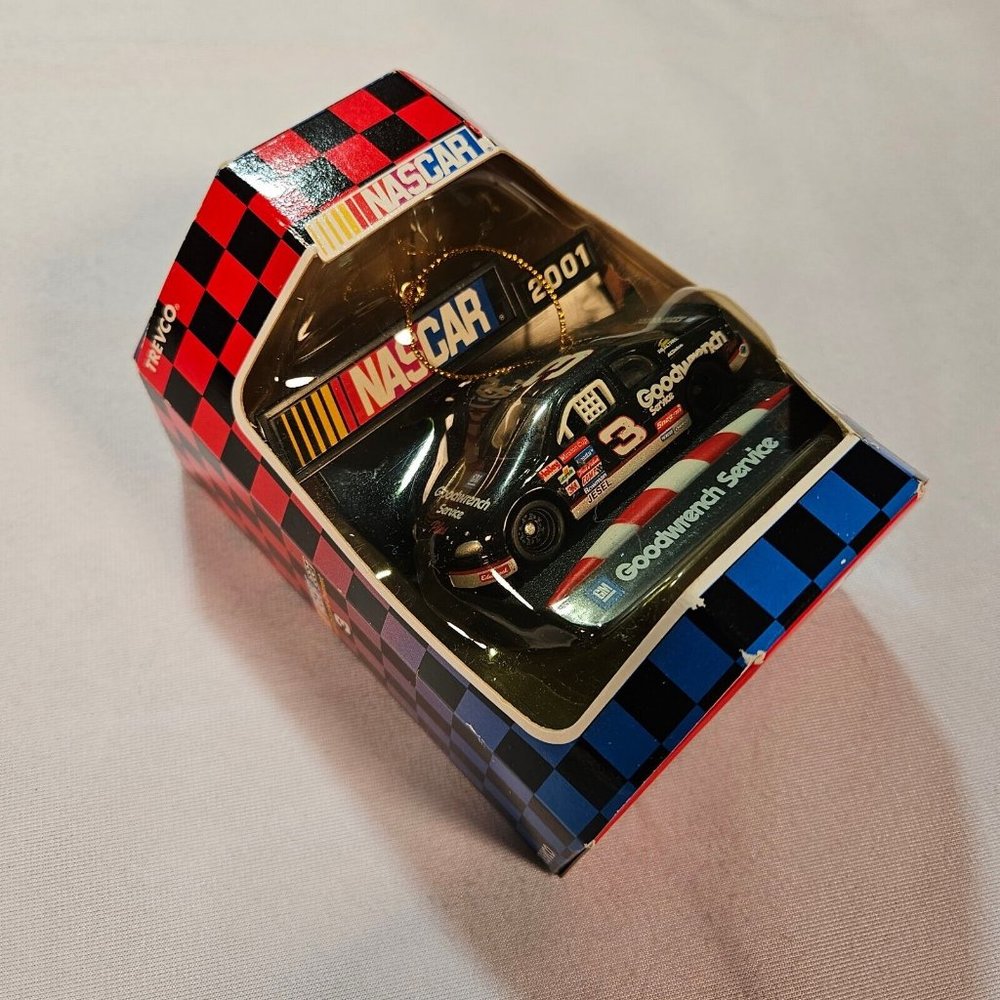 NASCAR 2001 DALE EARNHARDT SR #3 GOODWRENCH CAR COLLECTIBLE ORNAMENT NIB (H89) - Picture 4 of 7